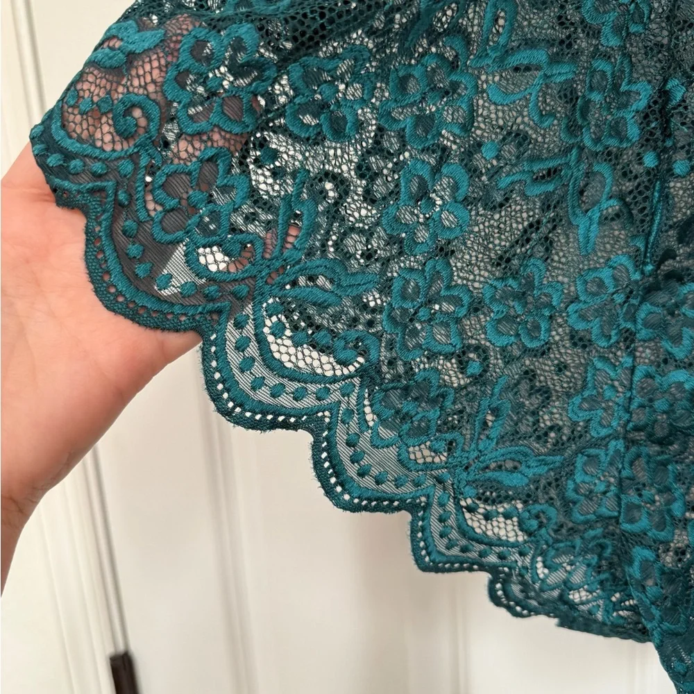 Stylish Teal Lace Bodysuit - Picture 3 of 6
